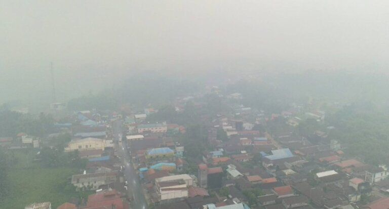 Kualitas udara di sejumlah wilayah Kalimantan Timur (Kaltim) memburuk akibat kebakaran hutan dan lahan (karhutla)