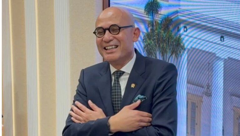 Menteri Luar Negeri Arrmanatha Christiawan Nasir