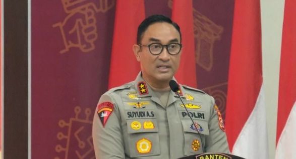 Kapolri Jenderal Suyudi Ario Seto