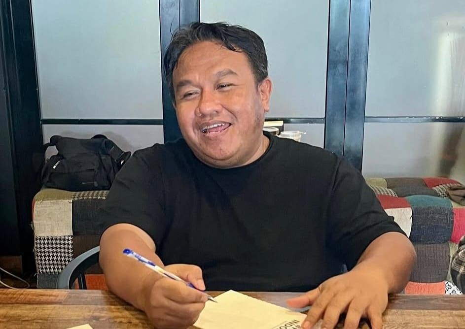 Sutradara dokumenter Pesta Babi, Dandhy Dwi Laksono