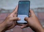 fitur baru WhatsApp - Ilustrasi penggunaan fitur baru WhatsApp untuk mempermudah koordinasi komunitas dan grup kerja di era digital Kalimantan Timur. (Foto: Dok. Kalber)