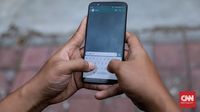 fitur baru WhatsApp - Ilustrasi penggunaan fitur baru WhatsApp untuk mempermudah koordinasi komunitas dan grup kerja di era digital Kalimantan Timur. (Foto: Dok. Kalber)