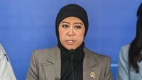Konten Kritik Karhutla - Menteri Komunikasi dan Digital Meutya Hafid memberikan keterangan pers terkait komitmen transparansi dan kebebasan berpendapat di ruang digital Indonesia.