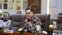 Program Makan Bergizi - Wakil Ketua Komisi IX DPR RI Charles Honoris mendesak evaluasi total dan penutupan permanen dapur Program Makan Bergizi di Cirebon akibat kasus keracunan massal.