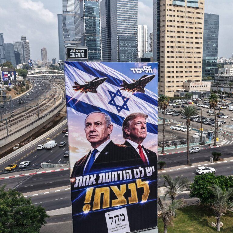 Stabilitas Politik Global - Perspektif analitis mengenai pengaruh kebijakan luar negeri Iran dan stabilitas politik global terhadap percepatan investasi di Ibu Kota Nusantara.